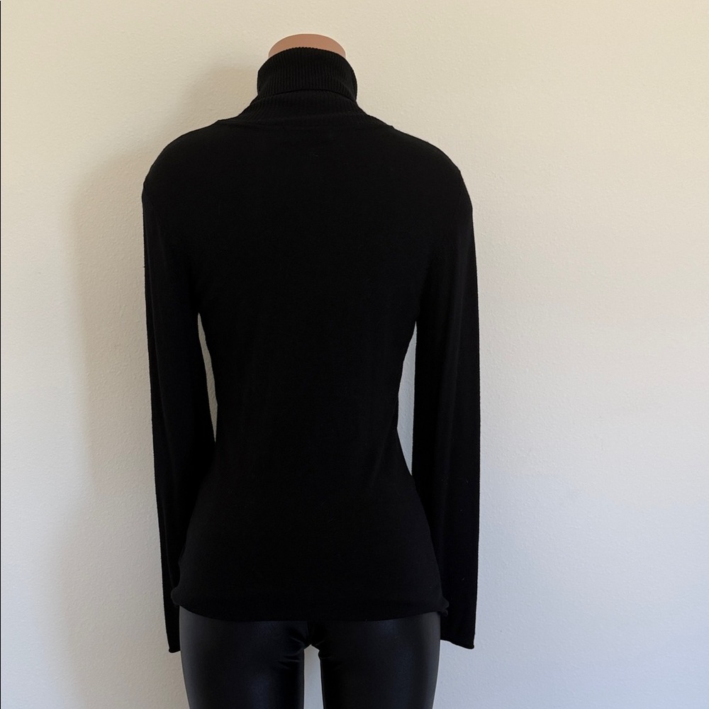 Sleek Black Turtleneck Knit Top size medium excellent condition - Picture 7 of 11